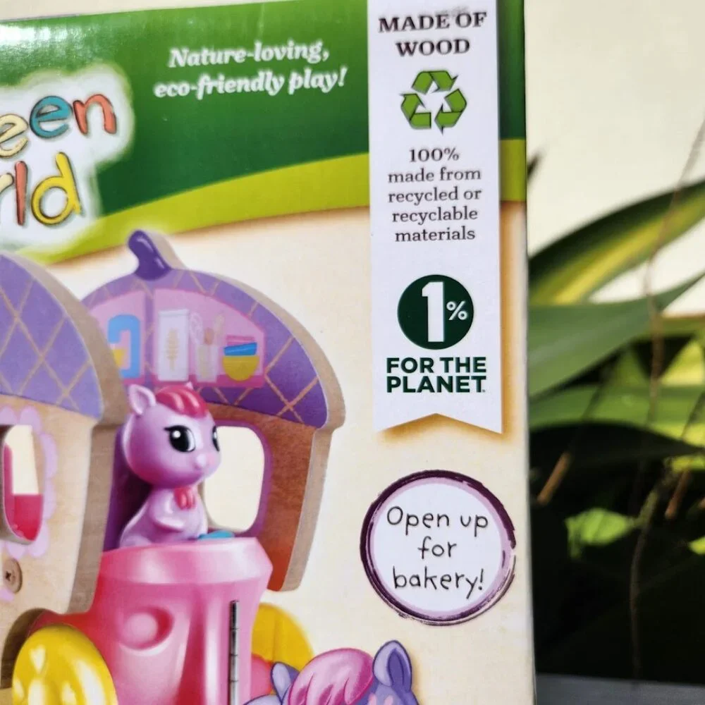 NEW KidKraft Squirrel Wooden Food Truck Doll Figure Bakery Montessori Play Set